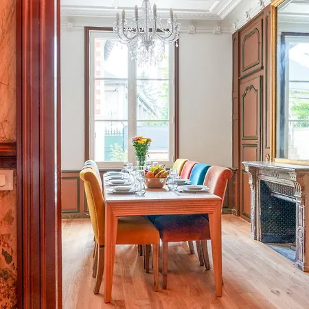 La Maison De Ronsard - By Prestiplace Tours