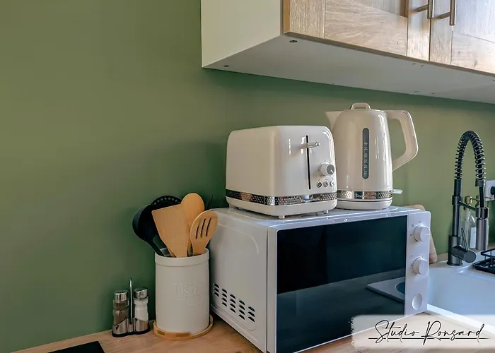 La Maison De Ronsard - By Prestiplace * Tours